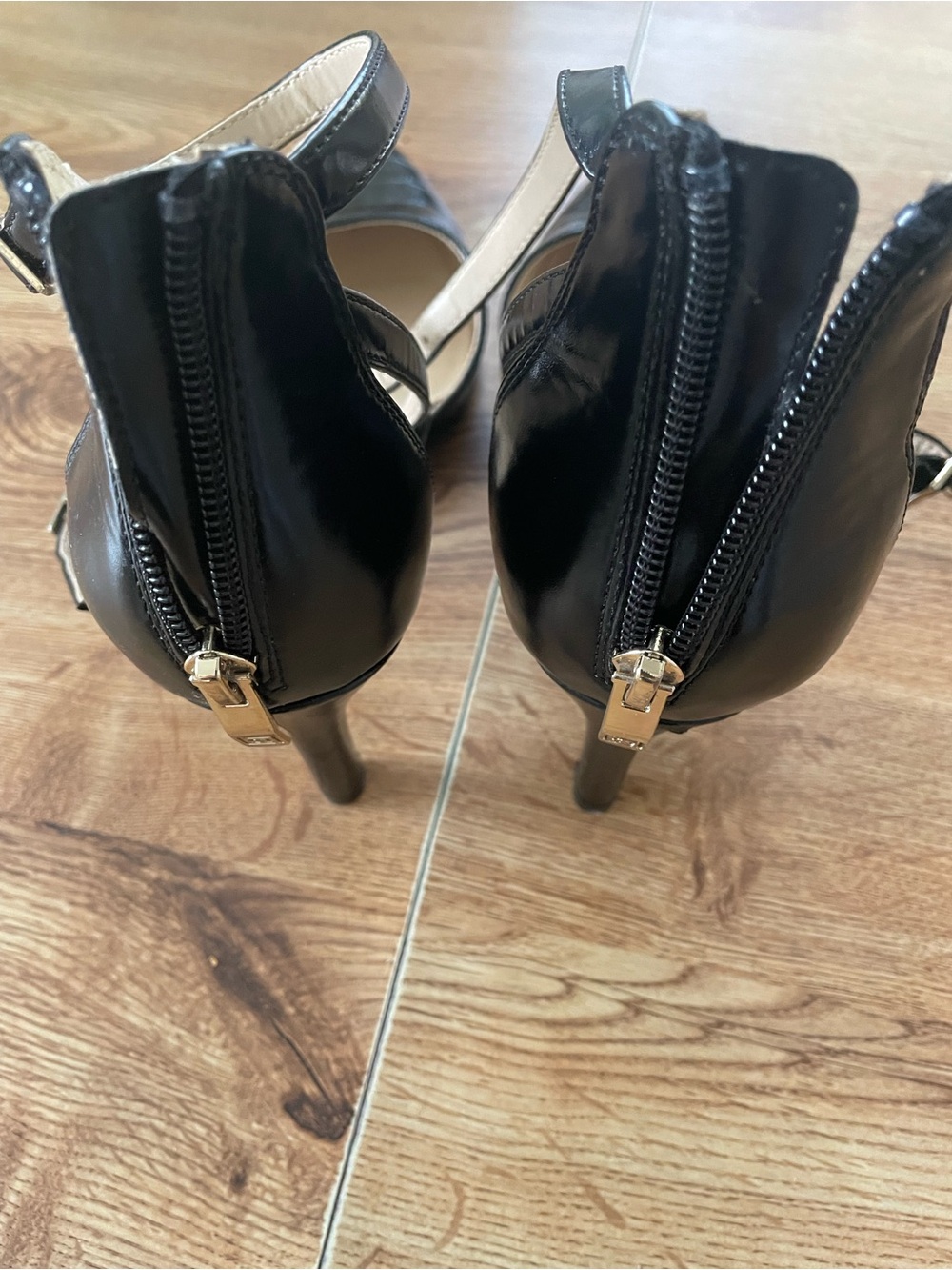 Liz Claiborne Black Croc-Embossed Pointed-Toe Ankle-Strap Heels - Picture 3 of 5
